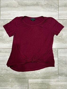 Auden Burgundy Knot-Front Short Sleeve Tee